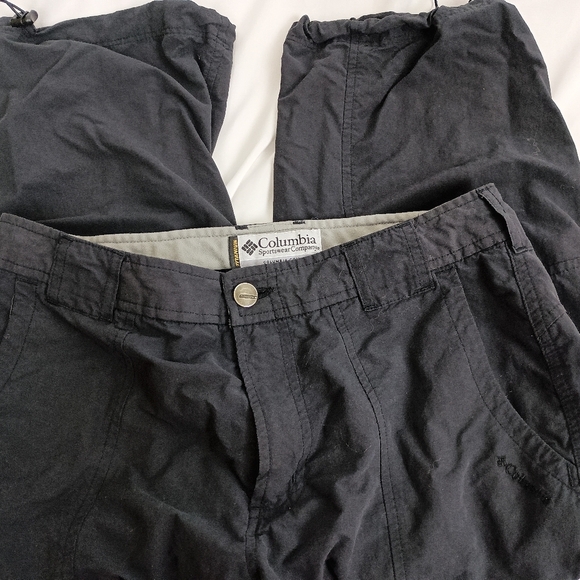 Columbia Black Cropped Utility Pants (#1,372) - Picture 1 of 10